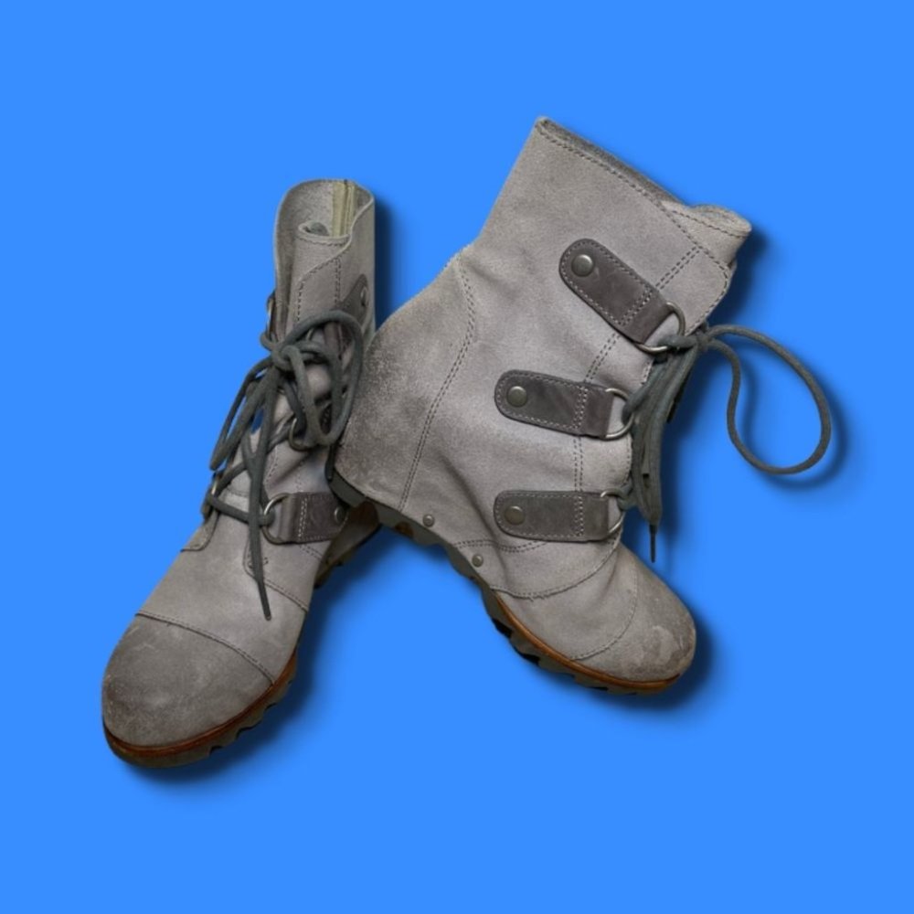 Gray Sorel Joan of Arctic Wedge Boots!